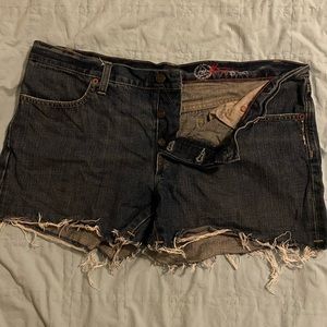 Gap 1969 cutoff shorts